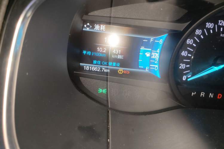 Used Ford Edge 2018 EcoBoost 245 Two-Wheel-Drive Titanium 7-Seater China V Standard Odometer Close Up