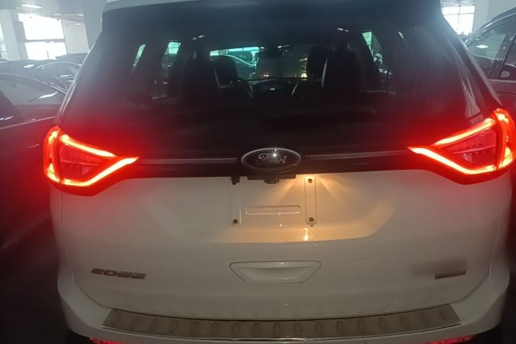 Used Ford Edge 2018 EcoBoost 245 Two-Wheel-Drive Platinum Edition 7-Seater China V Emission Standard Rear