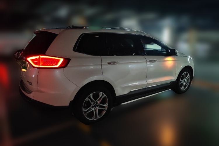 Used Ford Edge 2018 EcoBoost 245 Two-Wheel-Drive Titanium 7-Seater China V Standard Rear Right 45 Deg