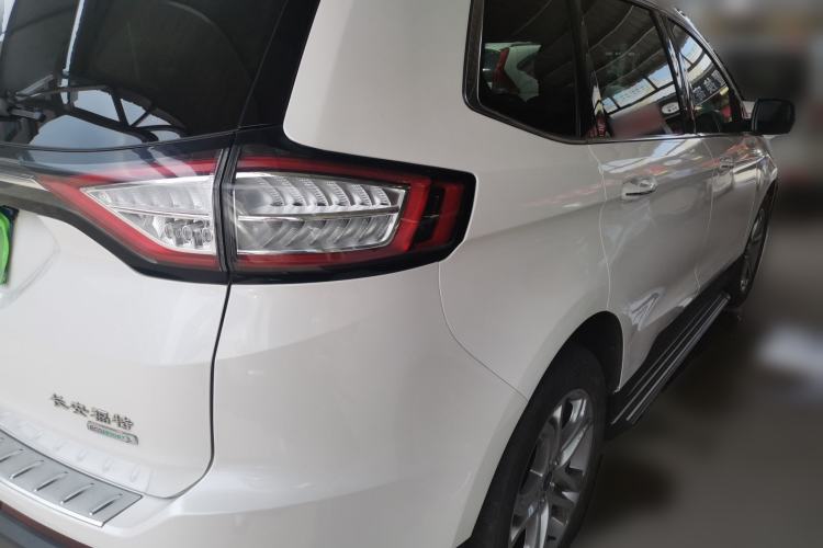 Used Ford Edge 2018 EcoBoost 245 Two-Wheel-Drive Titanium 7-Seater China V Standard Rear Right 45 Deg