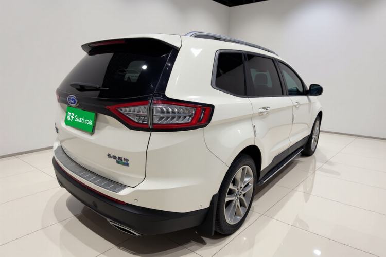 Used Ford Edge 2018 EcoBoost 245 Four-Wheel Drive Titanium 7-Seater Rear Right 45 Deg