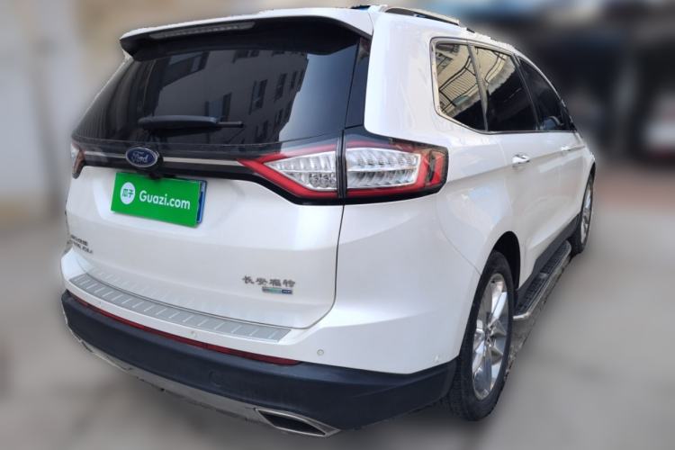 Used Ford Edge 2018 EcoBoost 245 Four-Wheel Drive Titanium 7-Seater Rear Right 45 Deg
