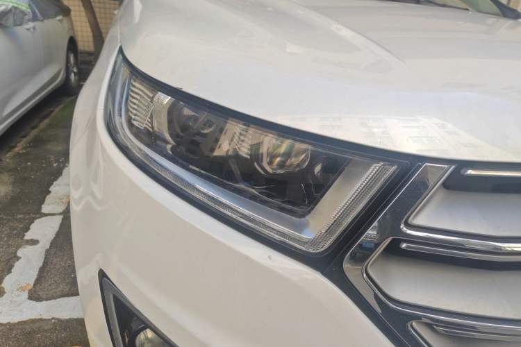 Used Ford Edge 2018 EcoBoost 245 Two-Wheel-Drive Titanium 7-Seater China V Standard Right Front Headlight