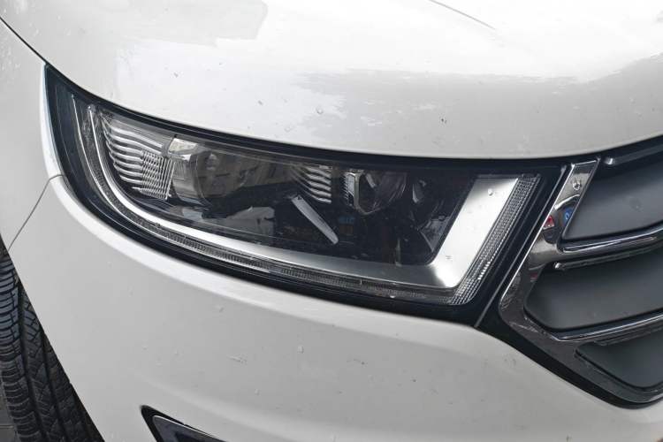 Used Ford Edge 2018 EcoBoost 245 Two-Wheel-Drive Titanium 7-Seater China V Standard Right Front Headlight