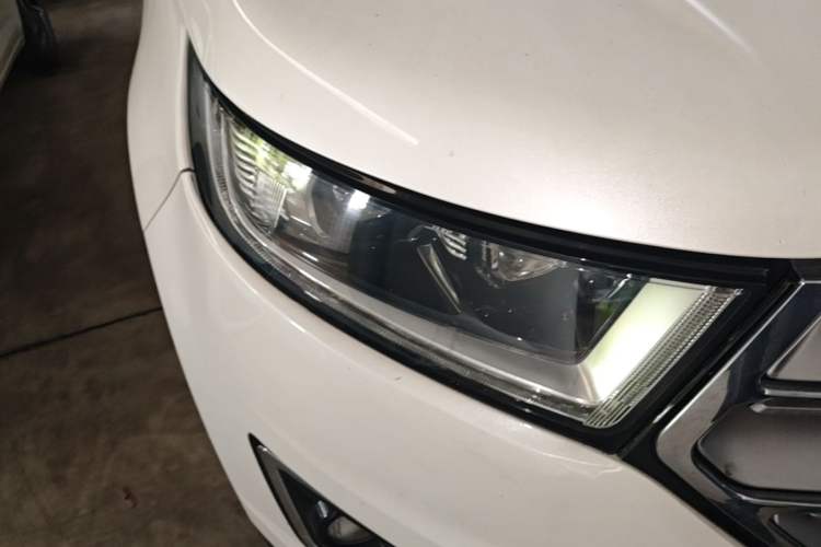 Used Ford Edge 2018 EcoBoost 245 Two-Wheel-Drive Titanium 7-Seater China V Standard Right Front Headlight