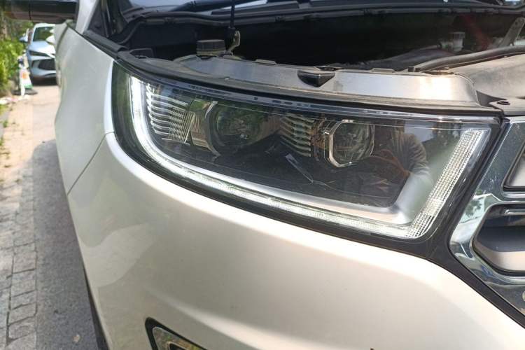 Used Ford Edge 2018 EcoBoost 245 Two-Wheel-Drive Titanium 7-Seater China V Standard Right Front Headlight