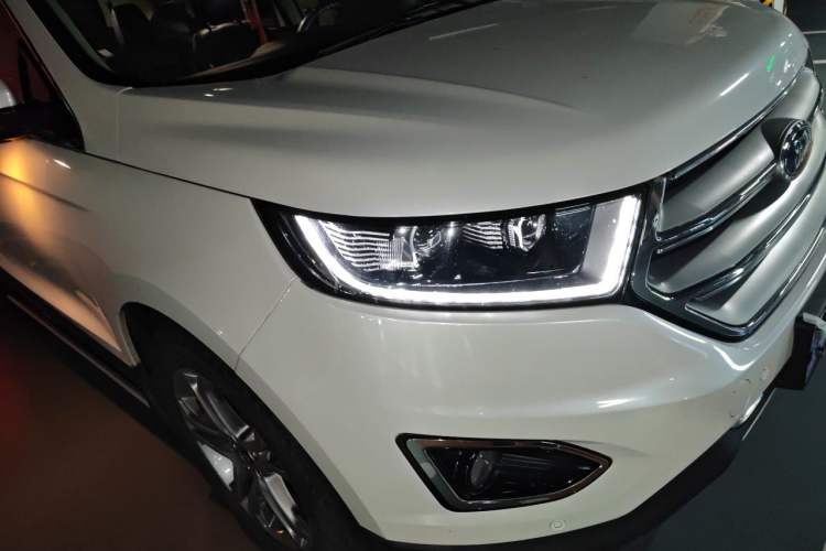 Used Ford Edge 2018 EcoBoost 245 Two-Wheel-Drive Titanium 7-Seater China V Standard Right Front Headlight