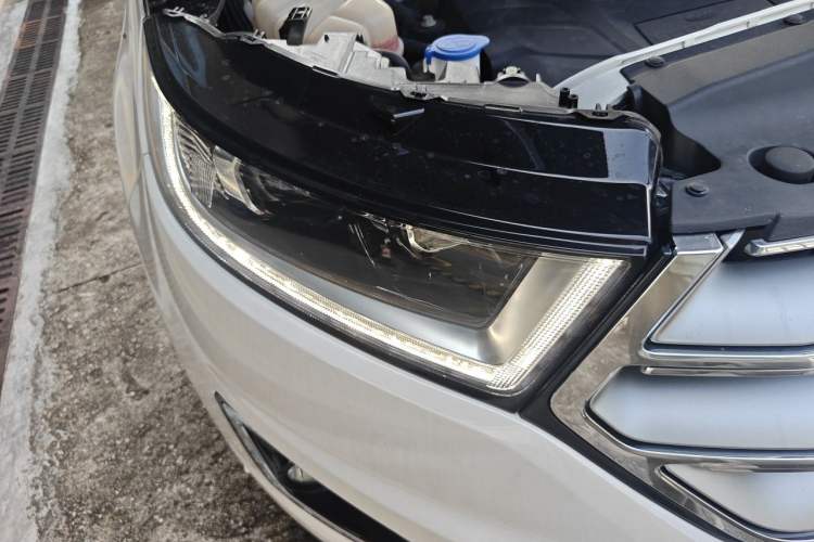Used Ford Edge 2018 EcoBoost 245 4x4 Titanium Plus 7-Seater China V Standard Right Front Headlight