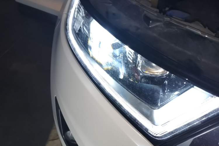 Used Ford Edge 2018 EcoBoost 245 Two-Wheel-Drive Titanium 7-Seater China V Standard Right Front Headlight