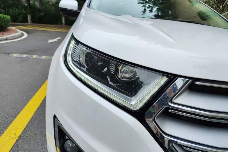 Used Ford Edge 2018 EcoBoost 245 Two-Wheel-Drive Titanium 7-Seater China V Standard Right Front Headlight