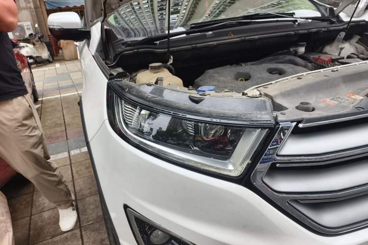 Used Ford Edge 2018 EcoBoost 245 Two-Wheel-Drive Titanium 7-Seater China V Standard Right Front Headlight