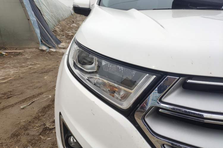 Used Ford Edge 2018 EcoBoost 245 Two-Wheel-Drive Platinum Edition 7-Seater China VI Standard Right Front Headlight
