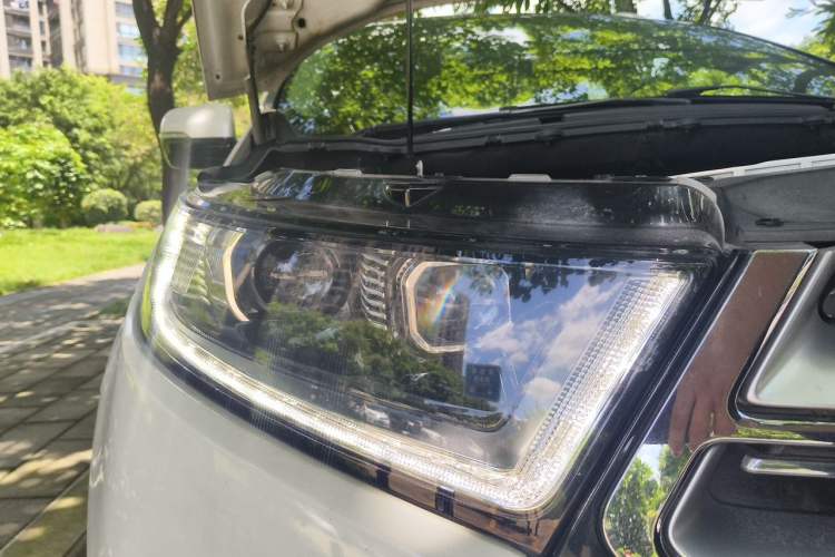 Used Ford Edge 2018 EcoBoost 245 Two-Wheel-Drive Titanium 7-Seater China V Standard Right Front Headlight