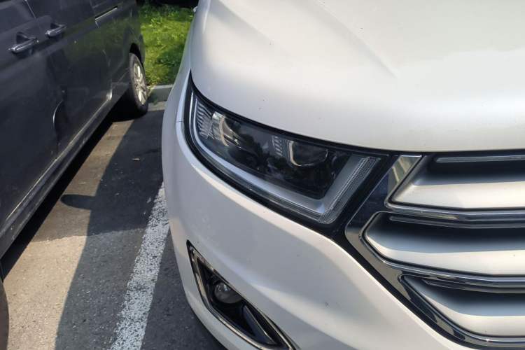 Used Ford Edge 2018 EcoBoost 245 Two-Wheel-Drive Titanium 7-Seater China V Standard Right Front Headlight