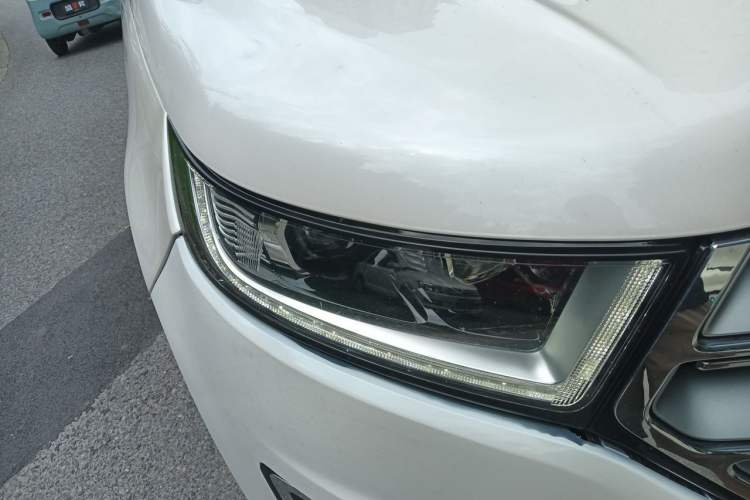 Used Ford Edge 2018 EcoBoost 245 Two-Wheel-Drive Titanium 7-Seater China VI Standard Right Front Headlight