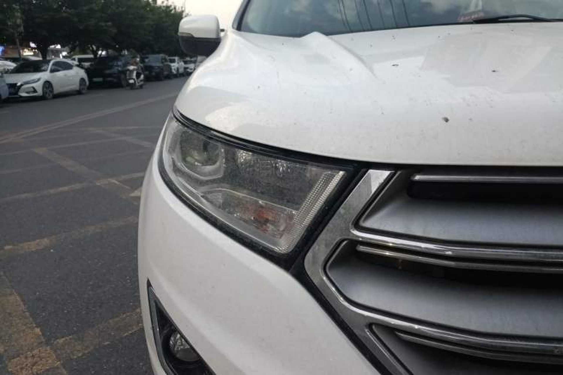 Used Ford Edge 2018 EcoBoost 245 Two-Wheel-Drive Platinum Edition 7-Seater China VI Standard Right Front Headlight