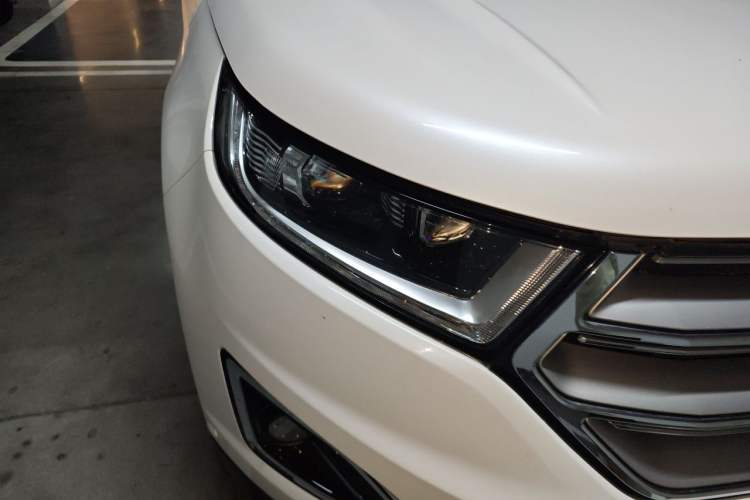 Used Ford Edge 2018 EcoBoost 245 4x4 Titanium Plus 7-Seater China V Standard Right Front Headlight