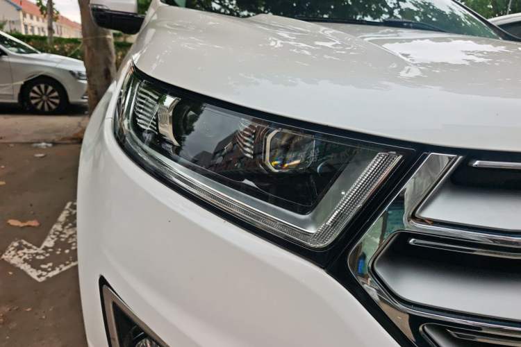 Used Ford Edge 2018 EcoBoost 245 Two-Wheel-Drive Titanium 7-Seater China VI Standard Right Front Headlight