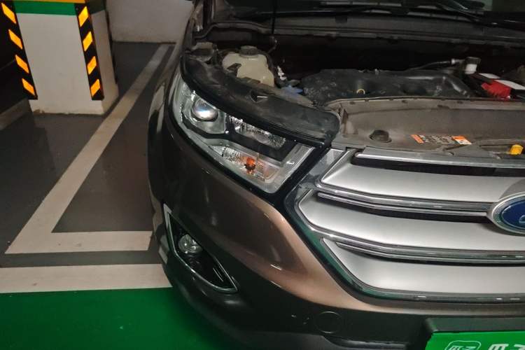 Used Ford Edge 2018 EcoBoost 245 Two-Wheel-Drive Platinum Edition 7-Seater China V Emission Standard Right Front Headlight