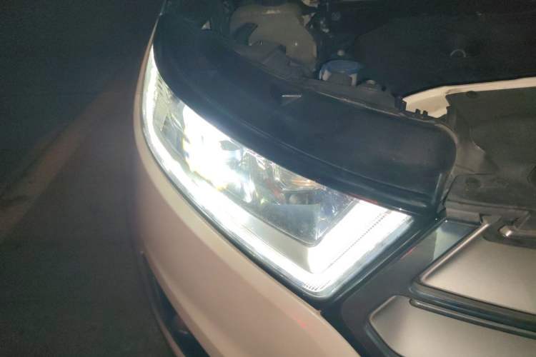 Used Ford Edge 2018 EcoBoost 245 Two-Wheel-Drive Titanium 7-Seater China V Standard Right Front Headlight