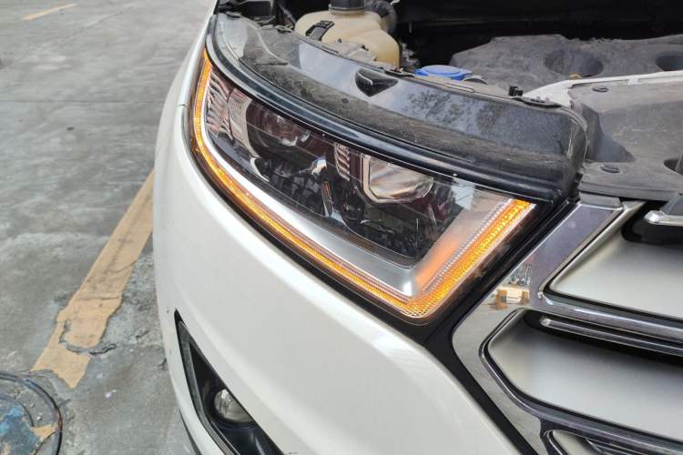 Used Ford Edge 2018 EcoBoost 245 Two-Wheel-Drive Titanium 7-Seater China V Standard Right Front Headlight