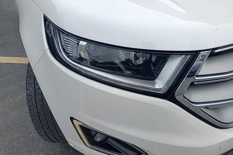 Used Ford Edge 2018 EcoBoost 245 4x4 Titanium Plus 7-Seater China V Standard Right Front Headlight
