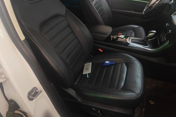Used Ford Edge 2018 EcoBoost 245 Two-Wheel-Drive Titanium 7-Seater China V Standard Right Front Seat