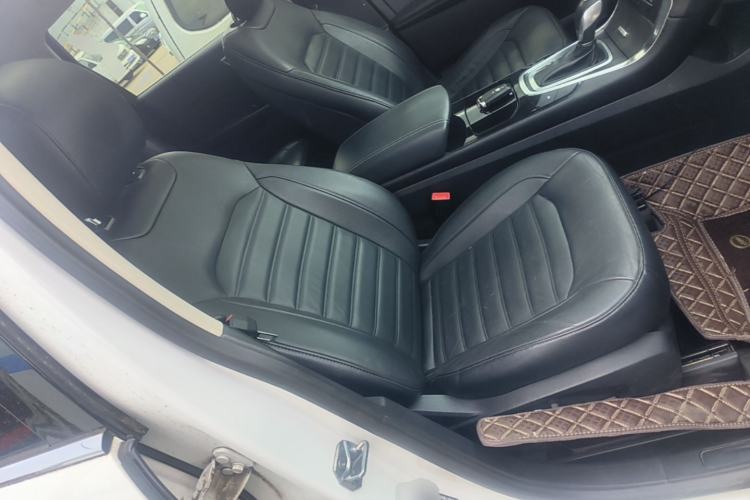 Used Ford Edge 2018 EcoBoost 245 Two-Wheel-Drive Titanium 7-Seater China V Standard Right Front Seat