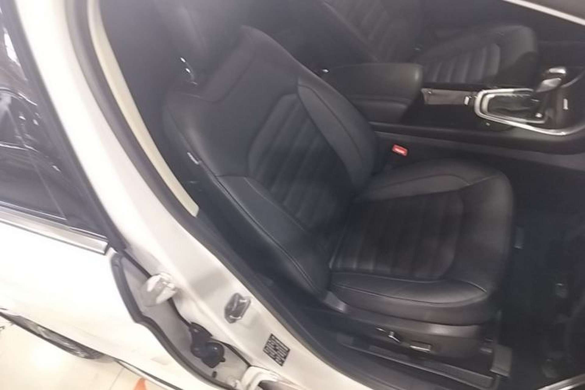 Used Ford Edge 2018 EcoBoost 245 Two-Wheel-Drive Titanium 7-Seater China V Standard Right Front Seat