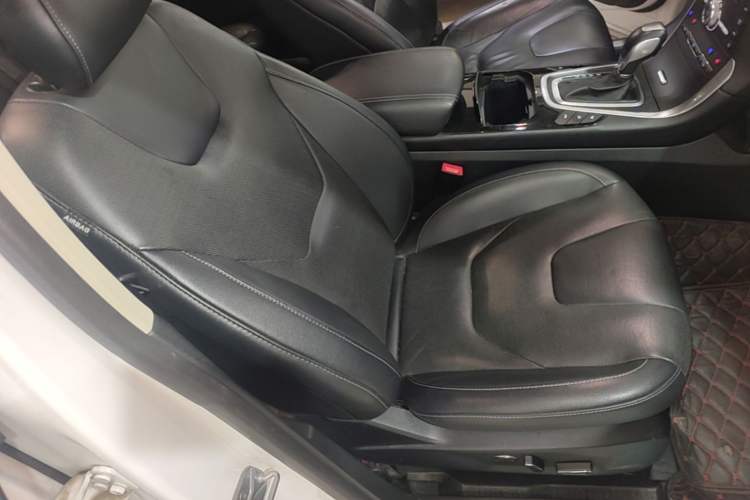 Used Ford Edge 2018 EcoBoost 245 4x4 Titanium Plus 7-Seater China V Standard Right Front Seat