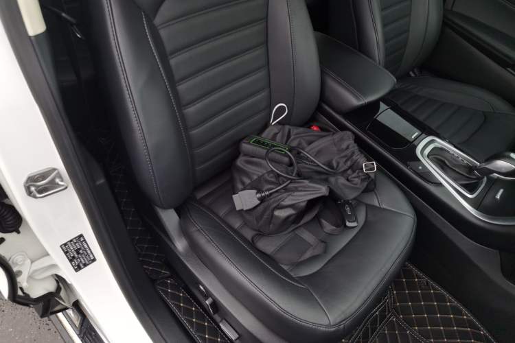 Used Ford Edge 2018 EcoBoost 245 Two-Wheel-Drive Titanium 7-Seater China V Standard Right Front Seat