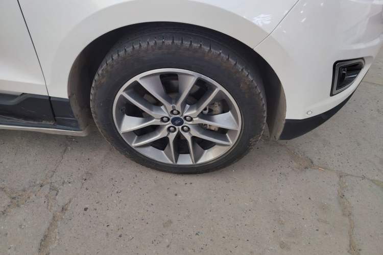 Used Ford Edge 2018 EcoBoost 245 4x4 Titanium Plus 7-Seater China V Standard Right Front Wheel Hub