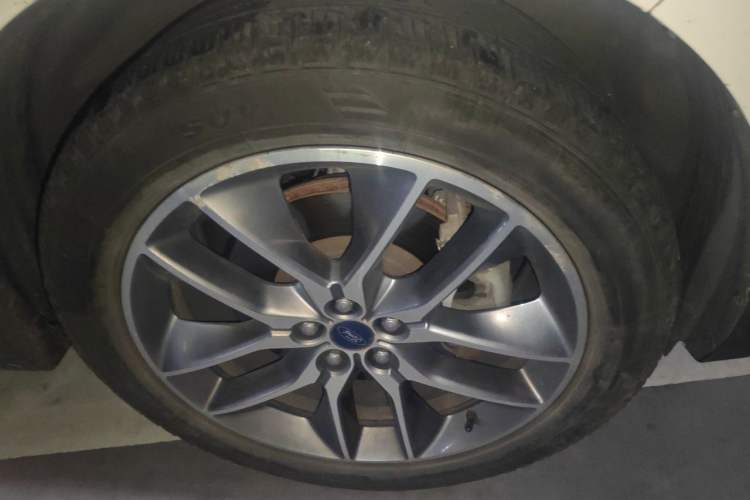 Used Ford Edge 2018 EcoBoost 245 4x4 Titanium Plus 7-Seater China V Standard Right Front Wheel Hub