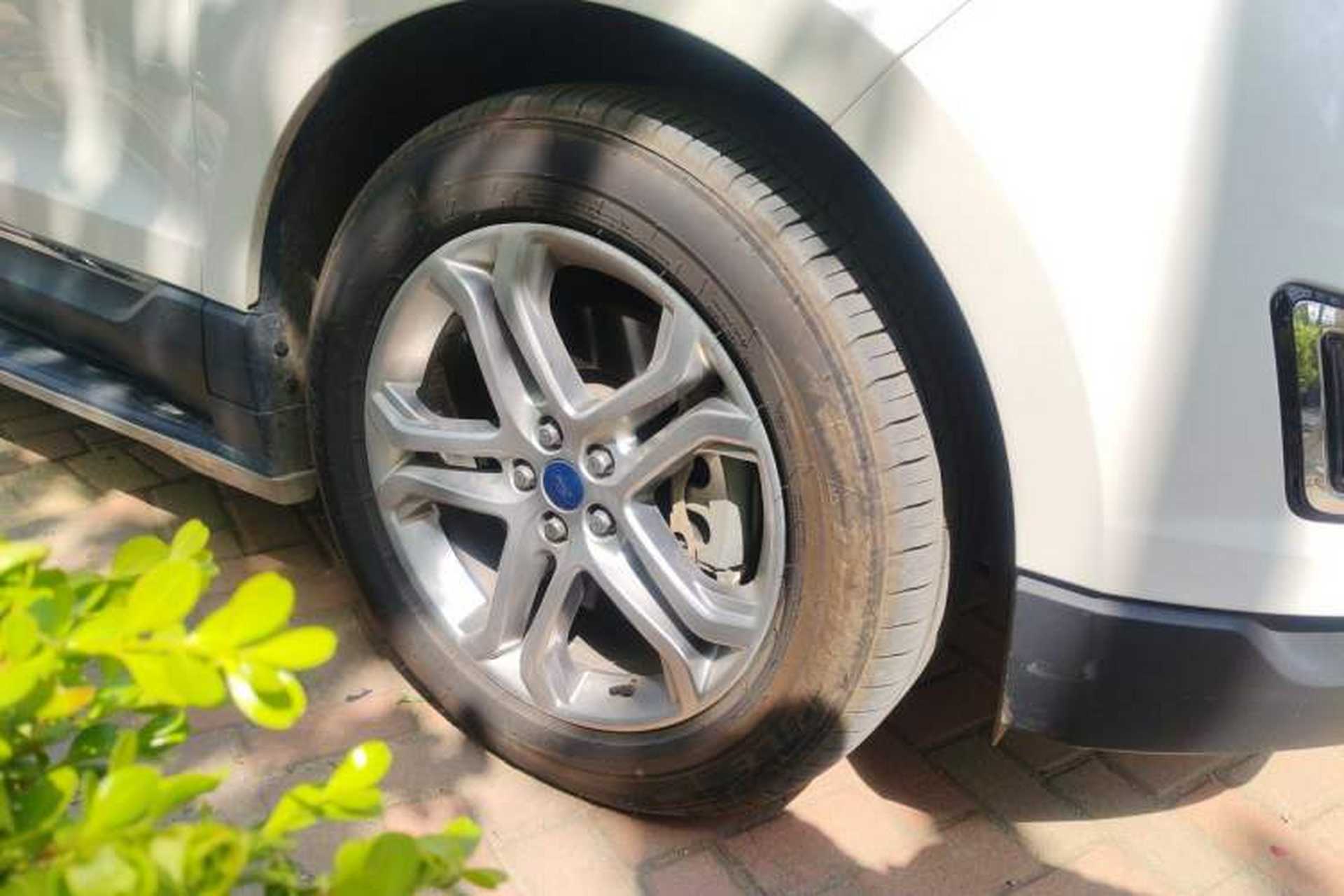 Used Ford Edge 2018 EcoBoost 245 Two-Wheel-Drive Titanium 7-Seater China V Standard Right Front Wheel Hub