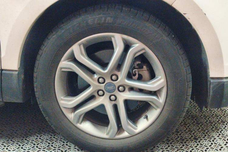 Used Ford Edge 2018 EcoBoost 245 Two-Wheel-Drive Titanium 7-Seater China V Standard Right Front Wheel Hub
