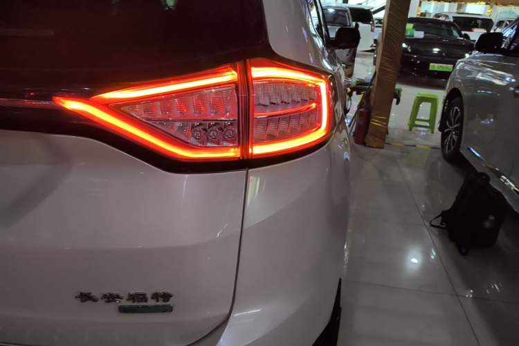 Used Ford Edge 2018 EcoBoost 245 Two-Wheel-Drive Titanium 7-Seater China V Standard Right Rear Taillight