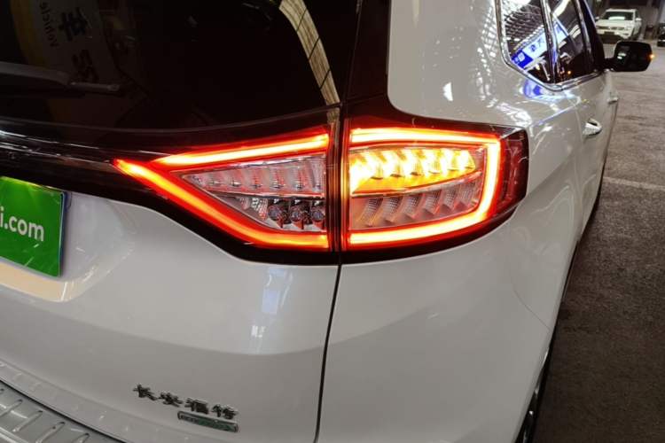 Used Ford Edge 2018 EcoBoost 245 Two-Wheel-Drive Titanium 7-Seater China V Standard Right Rear Taillight