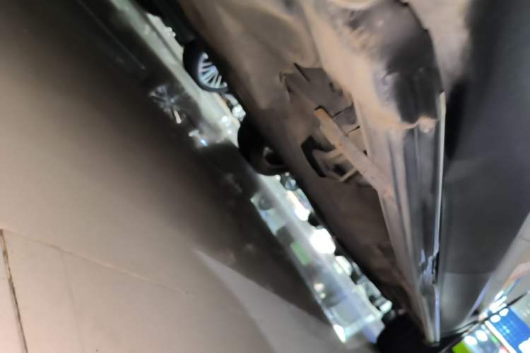 Used Ford Edge 2018 EcoBoost 245 Two-Wheel-Drive Titanium 7-Seater China V Standard Right Side Sill