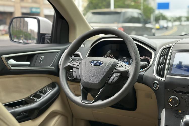 Used Ford Edge 2018 EcoBoost 245 Two-Wheel-Drive Titanium 5-Seater China V Standard Steering Wheel