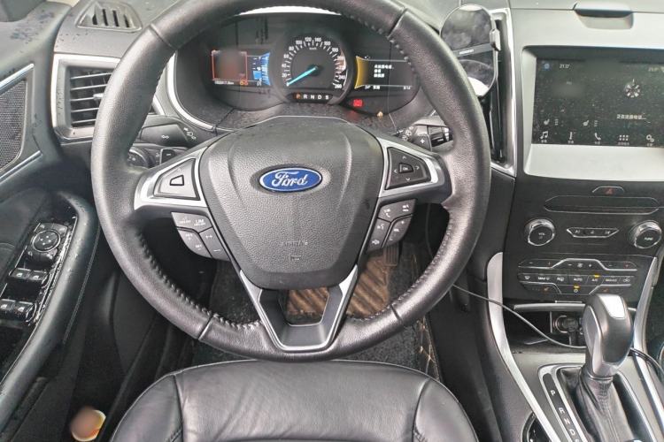 Used Ford Edge 2018 EcoBoost 245 Two-Wheel-Drive Titanium 7-Seater China V Standard Steering Wheel