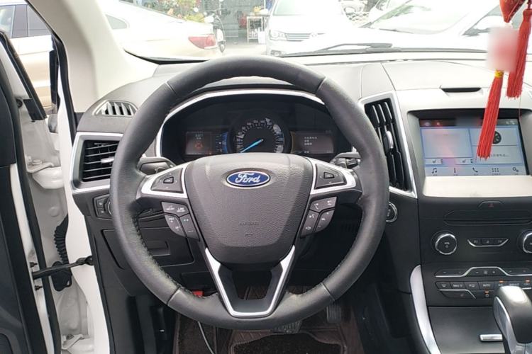 Used Ford Edge 2018 EcoBoost 245 Two-Wheel-Drive Titanium 7-Seater China VI Standard Steering Wheel
