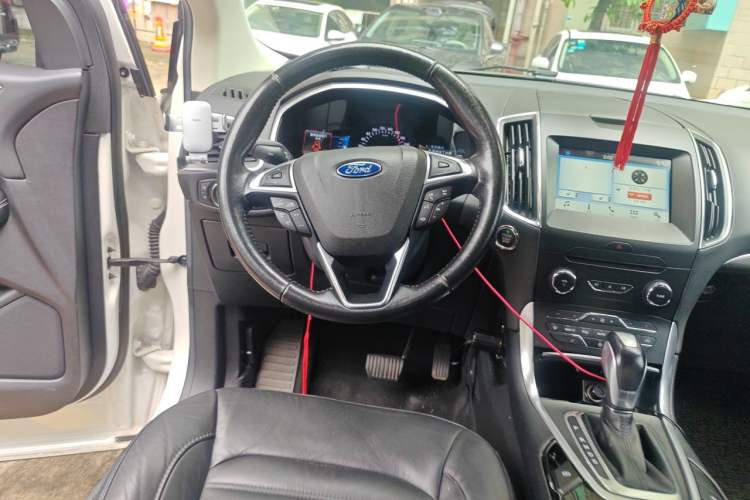 Used Ford Edge 2018 EcoBoost 245 Two-Wheel-Drive Titanium 7-Seater China VI Standard Steering Wheel