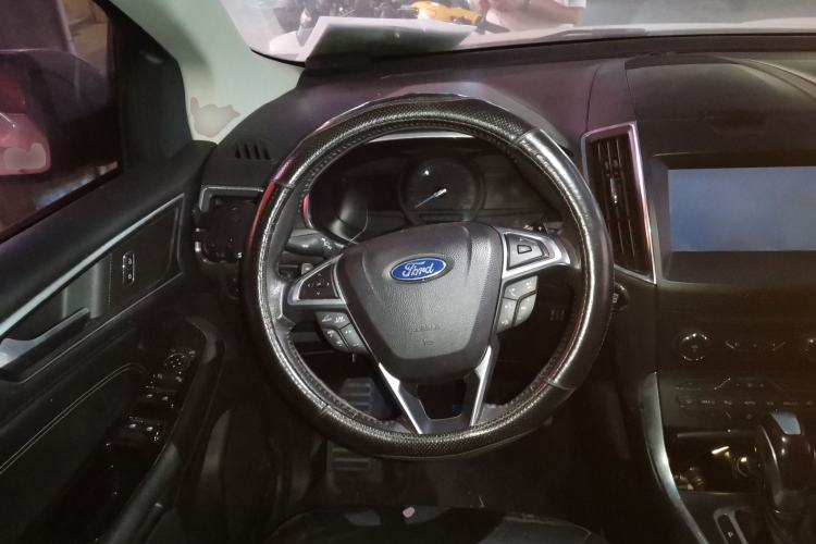 Used Ford Edge 2018 EcoBoost 245 Two-Wheel-Drive Titanium 7-Seater China V Standard Steering Wheel
