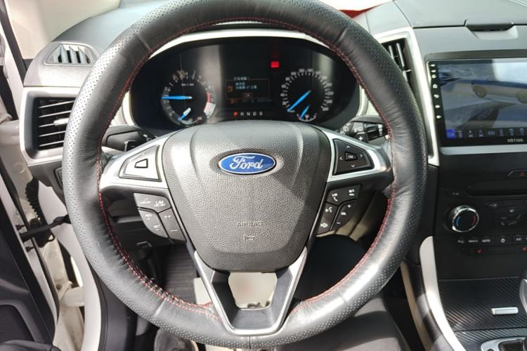 Used Ford Edge 2018 Facelifted EcoBoost 245 Two-Wheel-Drive Platinum Edition 5 Seats China V Emission Standard Steering Wheel