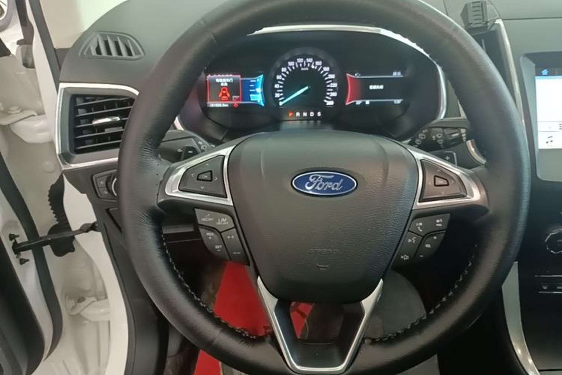 Used Ford Edge 2018 EcoBoost 245 Two-Wheel-Drive Titanium 7-Seater China V Standard Steering Wheel