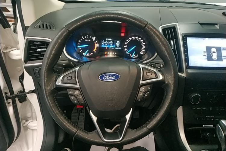 Used Ford Edge 2018 EcoBoost 245 Two-Wheel-Drive Platinum Edition 7-Seater China V Emission Standard Steering Wheel