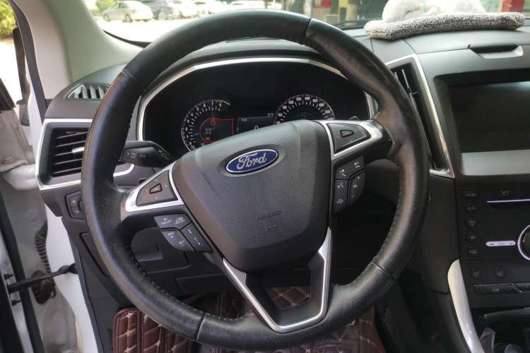 Used Ford Edge 2018 EcoBoost 245 Four-Wheel Drive Flagship Model 7 Seats Steering Wheel