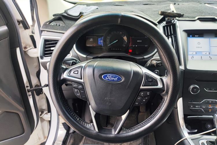 Used Ford Edge 2018 EcoBoost 245 Two-Wheel-Drive Titanium 7-Seater China V Standard Steering Wheel