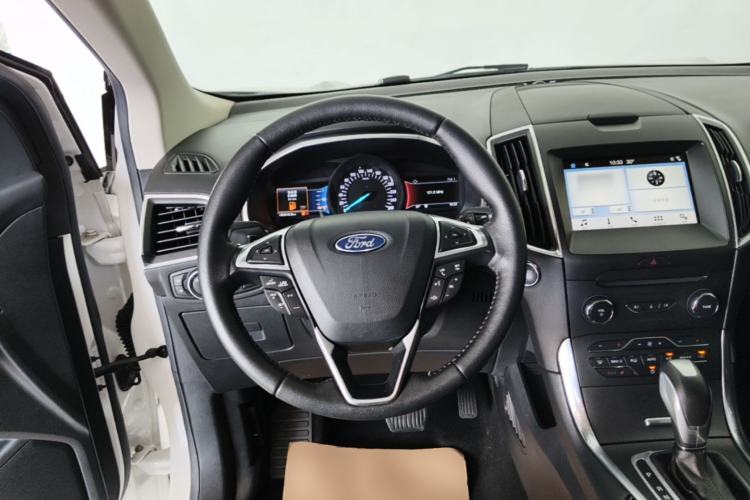 Used Ford Edge 2018 EcoBoost 245 Two-Wheel-Drive Titanium 7-Seater China V Standard Steering Wheel