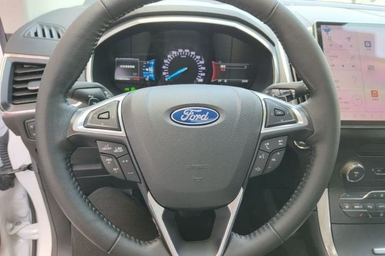 Used Ford Edge 2018 EcoBoost 245 Two-Wheel-Drive Titanium 7-Seater China V Standard Steering Wheel